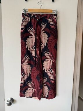 Moncler Navy Blue and Burgundy Tropical Print Cropped Pants 38/XS